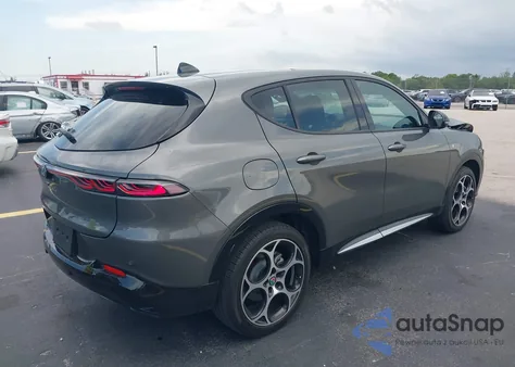 2024 Alfa Romeo Tonale Ti Eawd из США, поврежденный, VIN ZASPATCW9R3031941